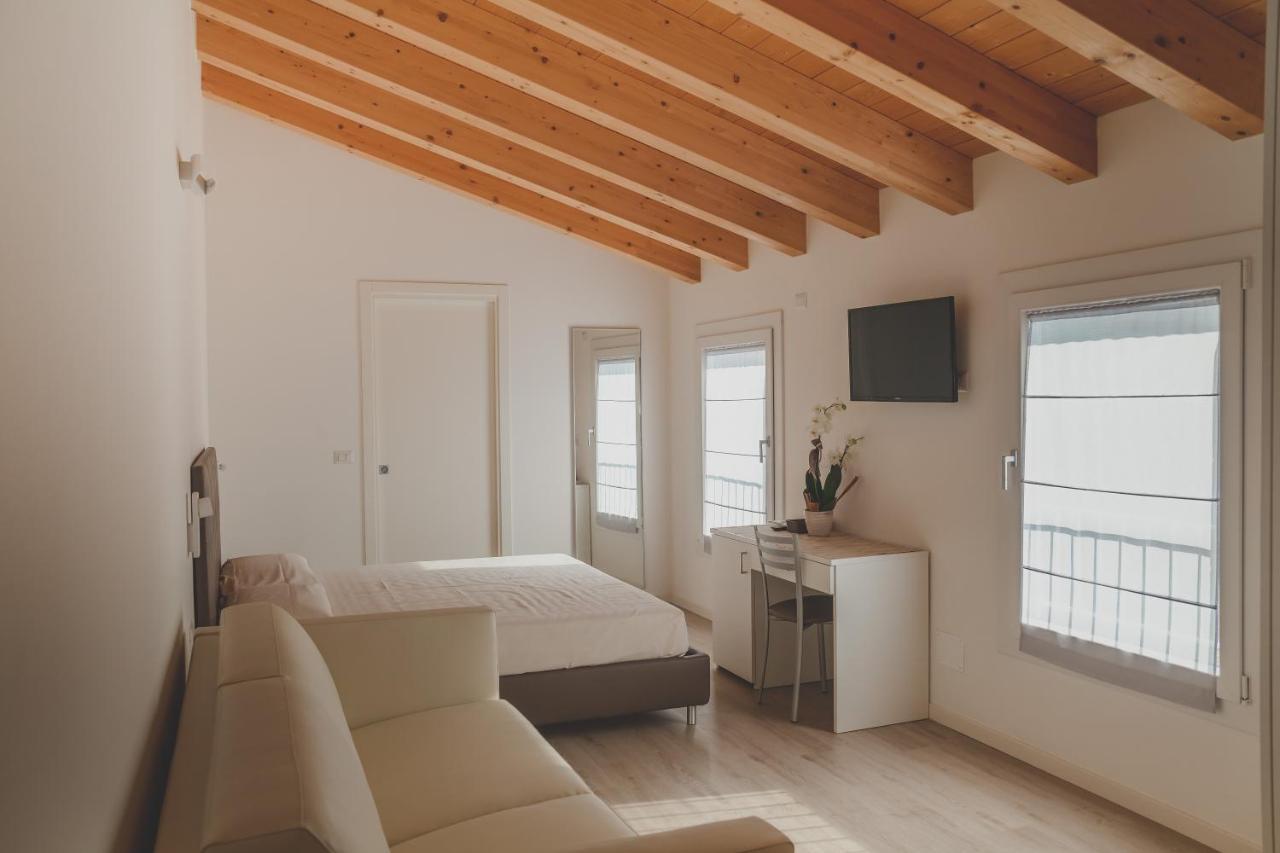 Terra Ferma Rooms&More Salzano Exterior foto